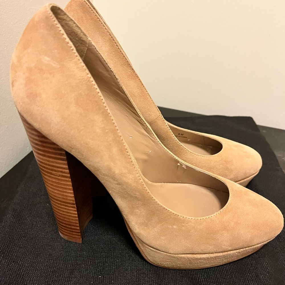 CHARLES BY CHARLES DAVID SUEDE PUMP